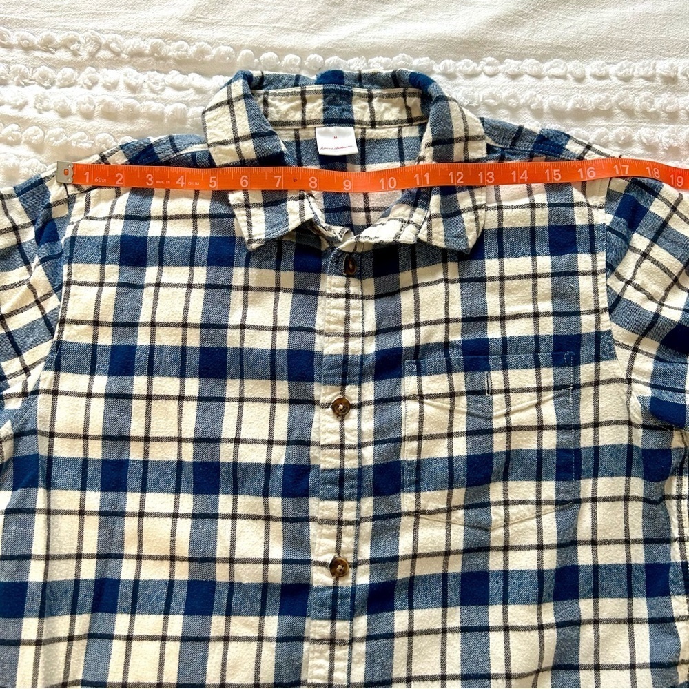 Hanna Andersson Women’s 100% Cotton Flannel Blue and Cream Button Down Sz M EUC - Picture 12 of 13